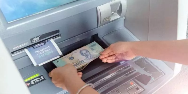 Đến ATM để nạp tiền Bet88